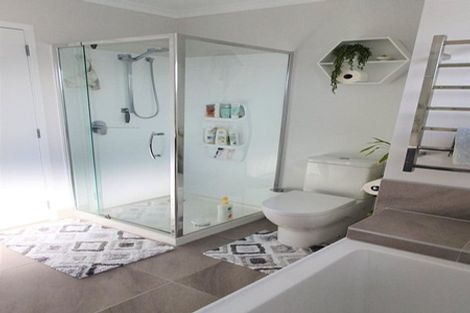 Photo of property in 9 Sacred Kingfisher Road, Hobsonville, Auckland, 0616