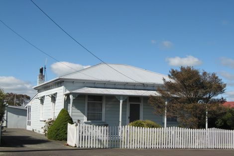 Photo of property in 17 Ross Street, Marton, 4710