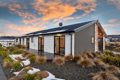 Photo of property in 27 Andrew Don Drive, Lake Tekapo, 7999