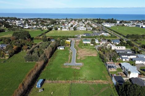 Photo of property in 81 Whitcombe Road, Opunake, 4616