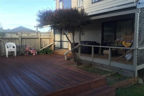 Photo of property in 60b Megan Avenue, Pakuranga Heights, Auckland, 2010