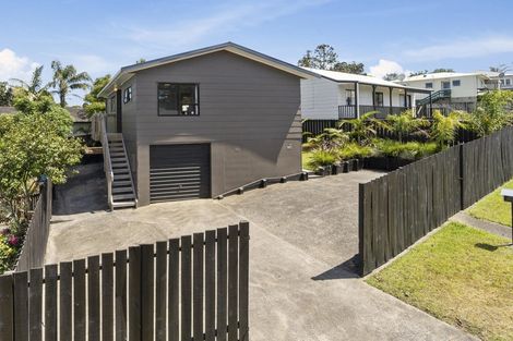 Photo of property in 6 Mona Vale, West Harbour, Auckland, 0618