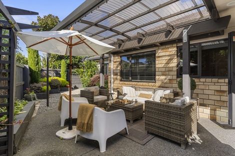 Photo of property in 14 Putaka Place, Papamoa Beach, Papamoa, 3118