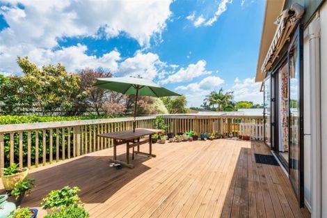 Photo of property in 88 Roberts Road, Te Atatu South, Auckland, 0610