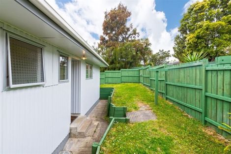 Photo of property in 1/15 Seabar Place, Glen Eden, Auckland, 0602