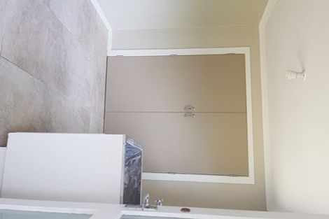 Photo of property in 4202a/2 Great North Road, Glendene, Auckland, 0602