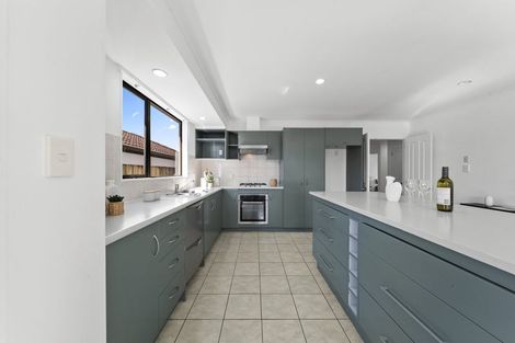 Photo of property in 5 Dapple Place, Flat Bush, Auckland, 2019