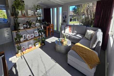 Photo of property in 12 The Quarterdeck, Whitby, Porirua, 5024