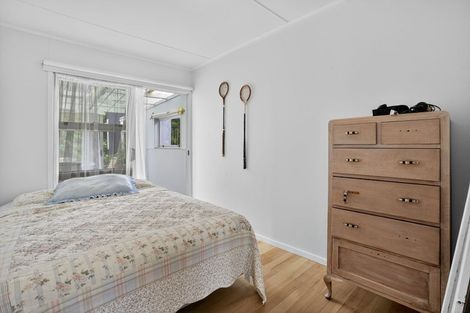 Photo of property in 11 Kendale Drive, Leigh, 0985