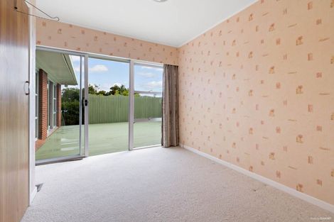 Photo of property in 4 The Anchorage, Sunnyhills, Auckland, 2010