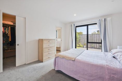 Photo of property in 15 Grey View Grove, Rangiora, 7400