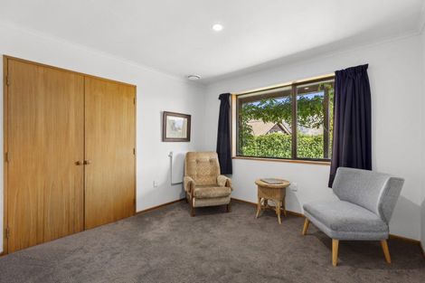 Photo of property in 8 Mount Iron Drive, Wanaka, 9305