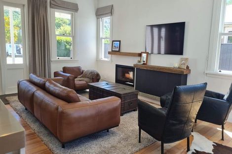 Photo of property in 13 Denbigh Street, Arrowtown, 9302