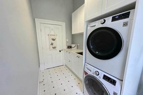 Photo of property in 2 Ure Street, South Hill, Oamaru, 9400