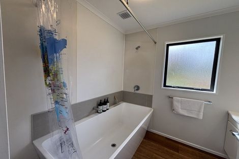 Photo of property in 21 Moraine Place, Lake Hawea, Wanaka, 9382