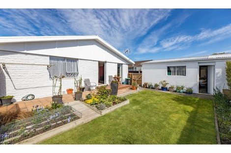 Photo of property in 97 Hay Street, Bromley, Christchurch, 8062