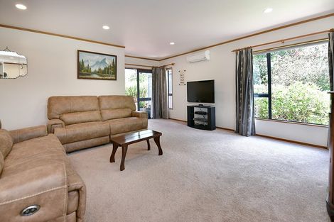 Photo of property in 7 Rimu Street, Helensville, 0800