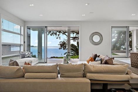 Photo of property in 43 Clifton Road, Hauraki, Auckland, 0622