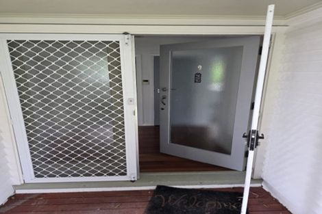 Photo of property in 126 Cambridge Terrace, Fairfield, Lower Hutt, 5011