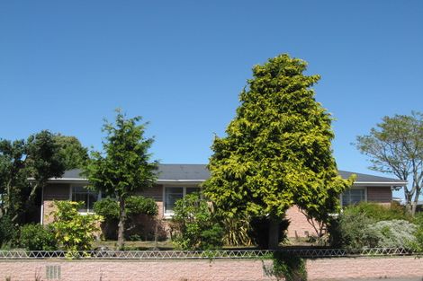 Photo of property in 56 Bickerton Street, Wainoni, Christchurch, 8061