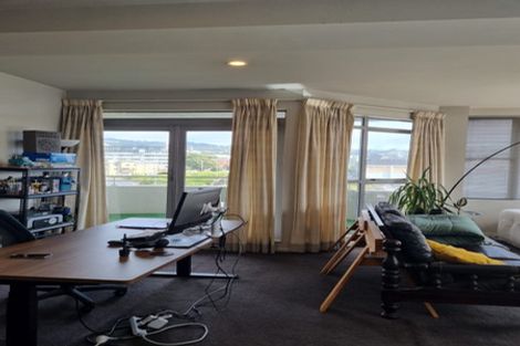 Photo of property in Grandstand Apartments, 80u8 Kent Terrace, Mount Victoria, Wellington, 6011