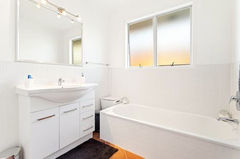 Photo of property in 6 Colwill Road, Massey, Auckland, 0614