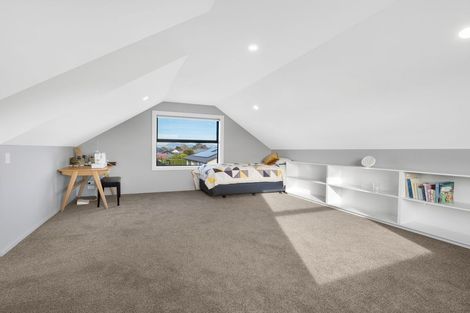 Photo of property in 12 Overton Place, Prebbleton, 7604