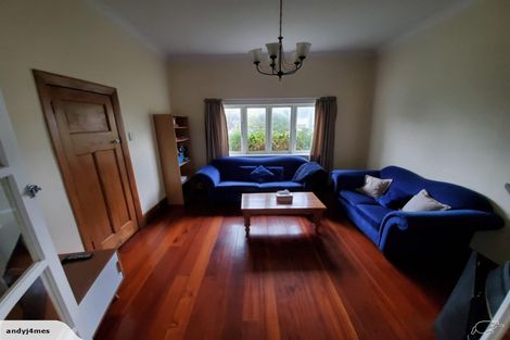 Photo of property in 56 Freyberg Street, Lyall Bay, Wellington, 6022