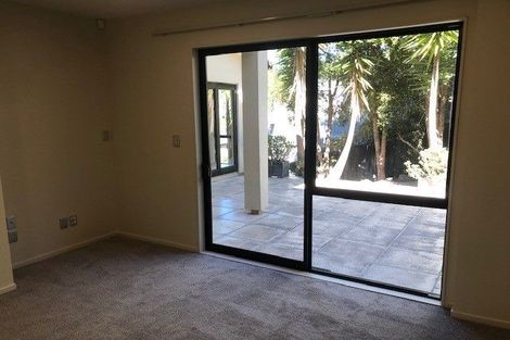 Photo of property in 90a Braemar Road, Castor Bay, Auckland, 0620