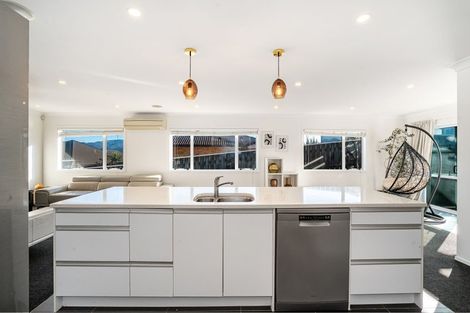 Photo of property in 21 Tasman Close, Aotea, Porirua, 5024