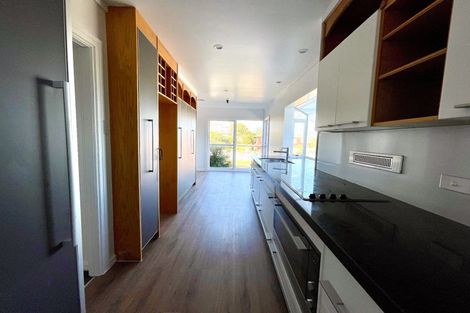 Photo of property in 47 School Road, Te Atatu South, Auckland, 0610