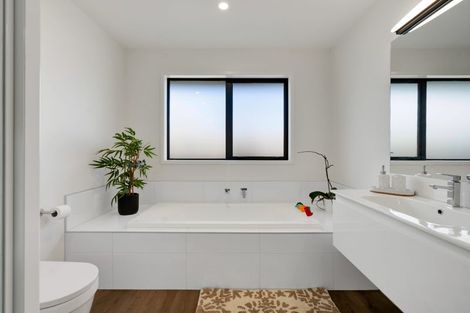 Photo of property in 17 Longstaff Drive, Bell Block, New Plymouth, 4312