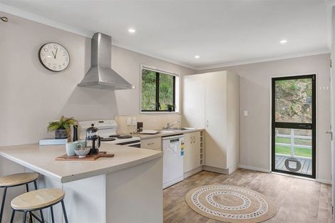 Photo of property in 64 Omapere Street, Whitby, Porirua, 5024