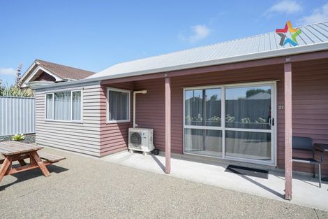 Photo of property in 8a-d Tay Street, Turnbull Thomson Park, Invercargill, 9810