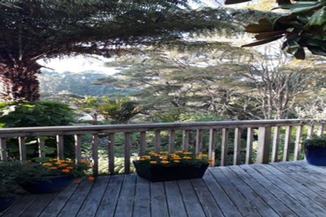 Photo of property in 666 South Titirangi Road, Titirangi, Auckland, 0604