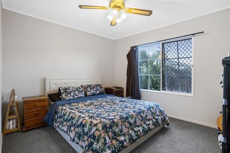 Photo of property in 47 Harmel Road, Glendene, Auckland, 0602