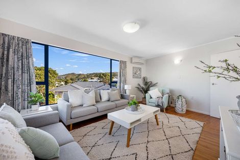 Photo of property in 4 Glenamoy Crescent, Johnsonville, Wellington, 6037