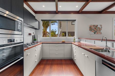 Photo of property in 24 Norwood Road, Bayswater, Auckland, 0622