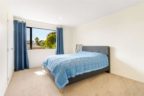 Photo of property in 14 Kotuku Street, Te Atatu Peninsula, Auckland, 0610