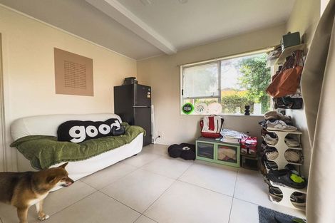 Photo of property in 32 Rosalind Road, Glenfield, Auckland, 0629