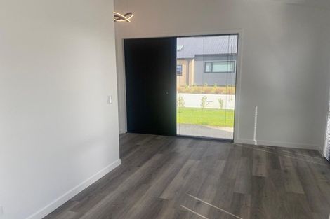 Photo of property in 1 Hadley Place, Cromwell, 9310