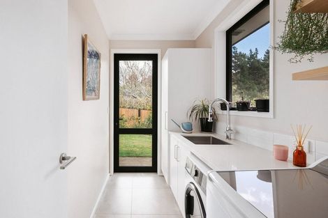 Photo of property in 4r Estates Terrace, Welcome Bay, Tauranga, 3175