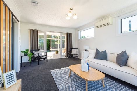 Photo of property in 8 Camberwell Place, Avonhead, Christchurch, 8042