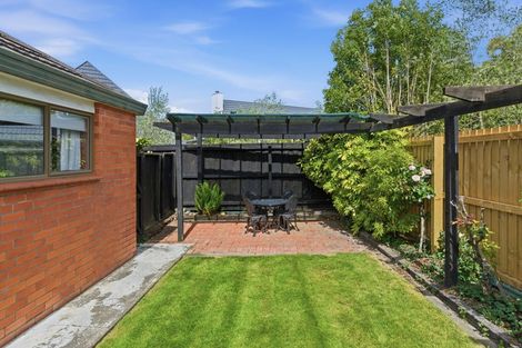 Photo of property in 12 Swithland Place, Avonhead, Christchurch, 8042