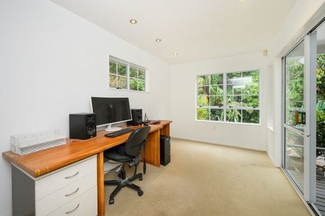 Photo of property in 210 Old West Road, Turitea, Palmerston North, 4472