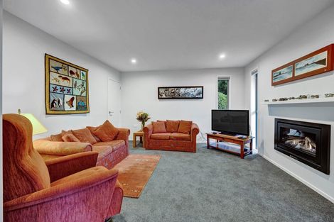 Photo of property in 184b Seaview Road, Westown, New Plymouth, 4310