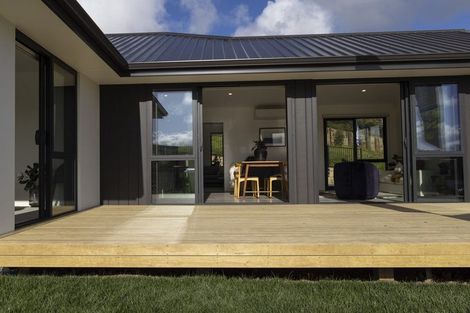 Photo of property in 1 Panui Avenue, Helensville, 0800