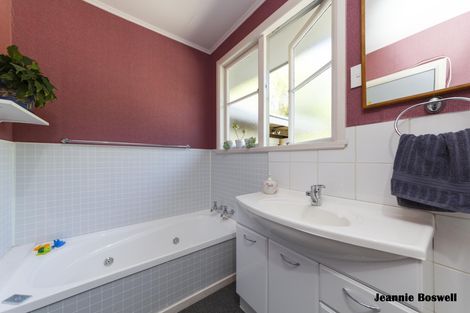 Photo of property in 49 Sandon Road, Feilding, 4702