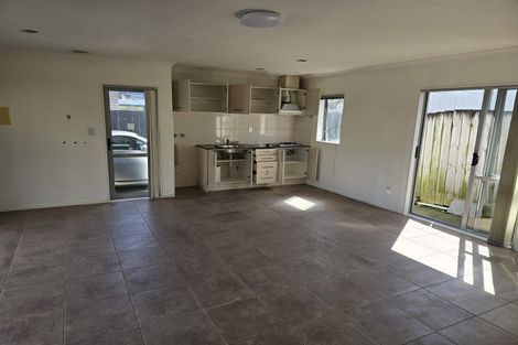 Photo of property in 10 Bushpark Place, Flat Bush, Auckland, 2016