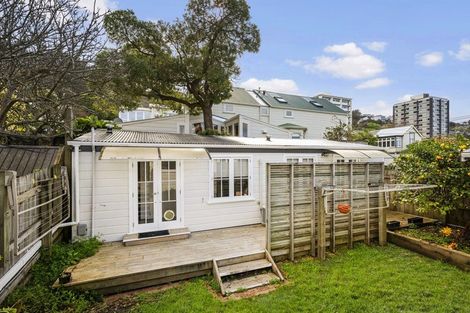 Photo of property in 26 Tinakori Road, Thorndon, Wellington, 6011